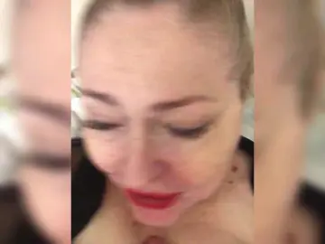 1Darina from bongacams