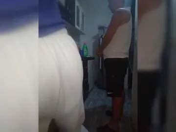 Bongacams Free Live Porn of Kingofqueen23