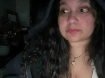 Bongacams Live Sex of DUMBHOEMELANIE