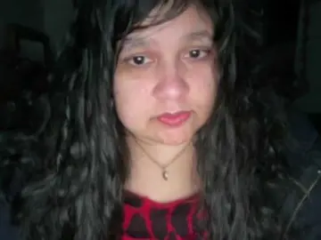 Bongacams Live Sex Cam of DUMBHOEMELANIE