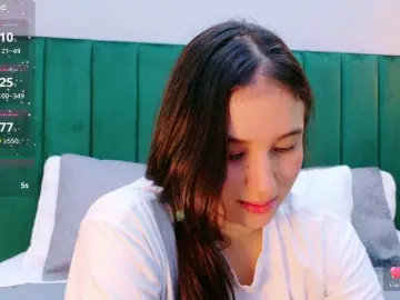 Bongacams Watch Live Sex Cams of AshleyEvans21