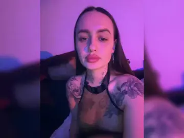 OriginalHOOLi from bongacams