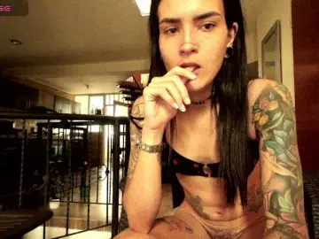 Bongacams Live Porn of emmaherby1