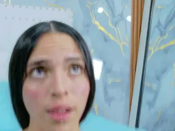 Bongacams Watch Live Sex Cams of littleapril