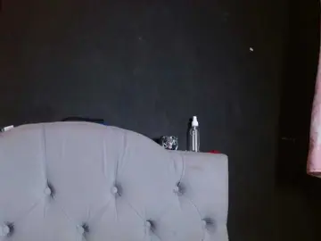 Bongacams Private Sex Chat of Red-moonn