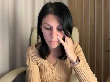 Bongacams Watch Live Sex Cams of InjaAtHome