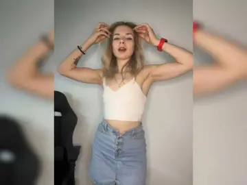 Bongacams Free Porn Cam of miahollis