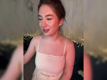 Bongacams Private Sex Chat of CurvyWoman-