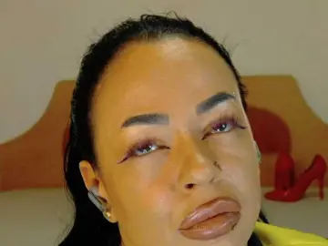 Bongacams Sex Cam of SophieRosenfeld