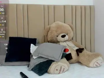 izadii from bongacams