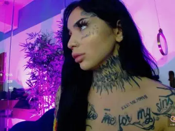 Bongacams Live Sex Cam of CreamyInk