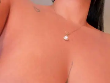 Bongacams Nude Webcam of ScarlettBoss