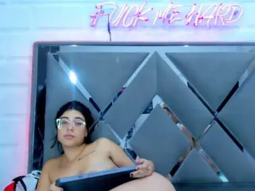 Bongacams Sex Chat of Passion-Bond