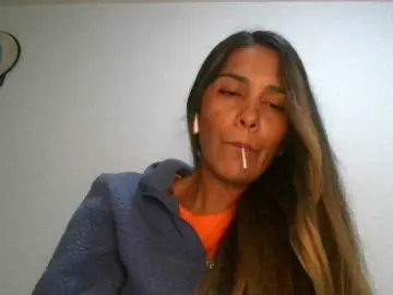 JuanaBrunette from bongacams