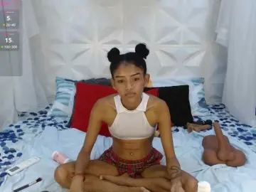 Bongacams Nude Webcam of adissonpetite