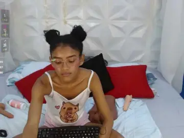Bongacams Watch Live Sex Cams of adissonpetite