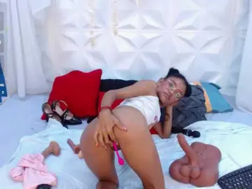 Bongacams Adult Webcam of adissonpetite