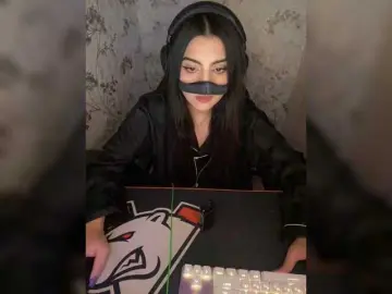 Bongacams Live Sex Cam of aloeloea