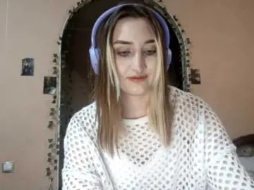 Bongacams Sex Cam of SeptemberRoutzen