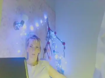 KatrinExcite from bongacams