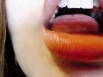 Bongacams Free Porn Cam of hotmiamix