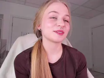 Bongacams Live Porn of MiaMeowa