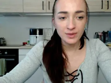 Bongacams Watch Live Sex Cams of LorennePlay