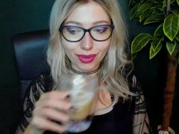 Bongacams Live Sex Cam of xxHeidiLove