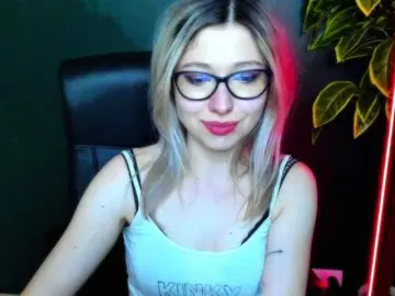 Bongacams Free Live Porn of xxHeidiLove