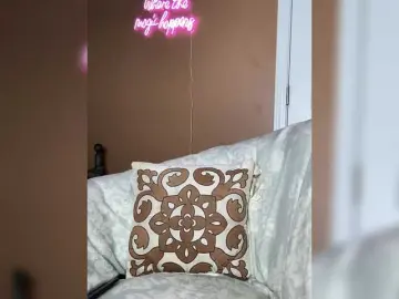 Bongacams Adult Webcam of BigButtSarena