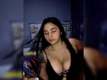 Bongacams Free Porn Cam of Chaprra12