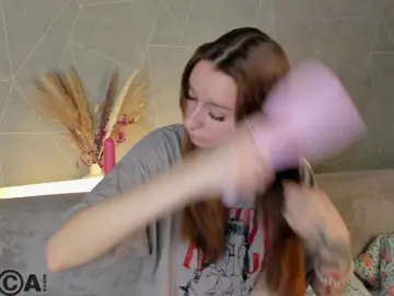 Bongacams Adult Webcam of Hi-Karu