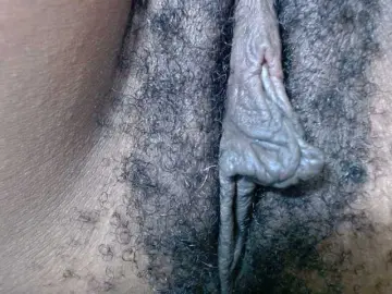 Bongacams Sex Cam of Skinybitchx