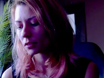 Bongacams Free Live Porn of karo131324