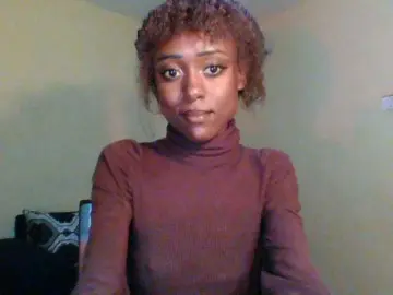 Hunnybee from bongacams