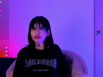 sasha-yaklove999 from bongacams