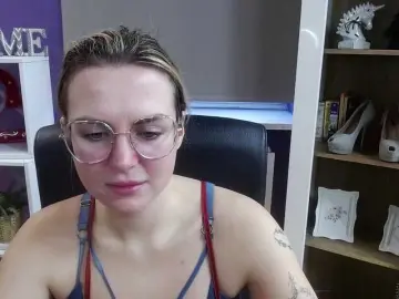 Bongacams Watch Live Sex Cams of soft-zoey