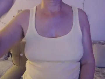 Bongacams Free Live Porn of goodSnowQueen