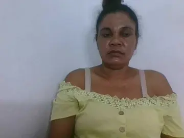 JELLA1 from bongacams