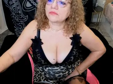 Bongacams Free Live Porn of maggiemilff68