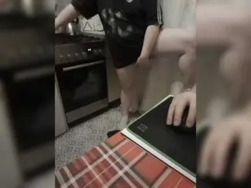 Bongacams Watch Live Sex Cams of paralove1