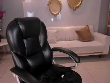 Bongacams Adult Video Chat of MiaRoberts1