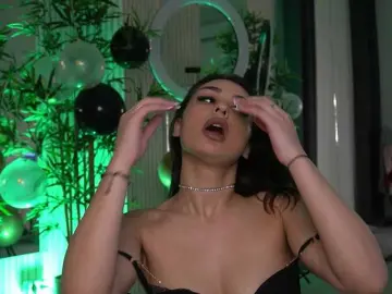 Bongacams Watch Live Sex Cams of EmmaBlanco