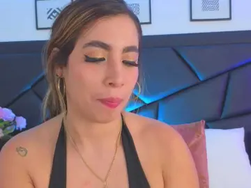 Bongacams Nude Webcam of SophieCarther