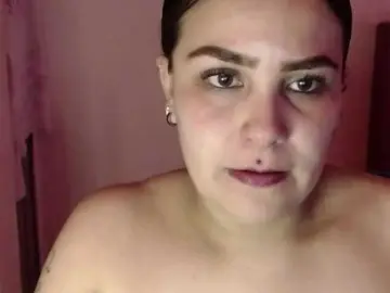 salmalopez from bongacams