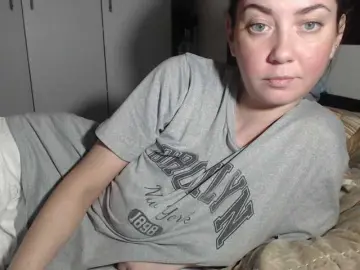 Bongacams Adult Video Chat of petitedanielle