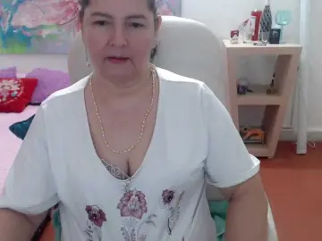 leonela from bongacams