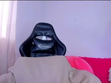 Bongacams Watch Live Sex Cams of MiaaLove6969