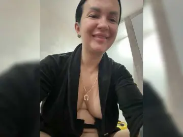 MoliKisa from bongacams