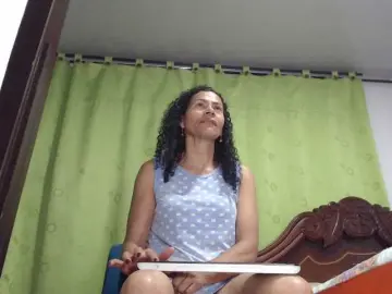 Bongacams Sex Chat of matturejuicy